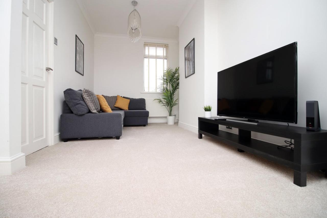 Mawr Terrace By Ty Sa - New 2 Bed In Llandaff Appartement Cardiff Buitenkant foto